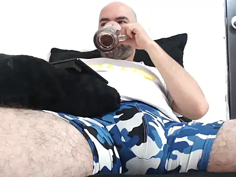 hairyandbigmann online show from 10, 7, 2026