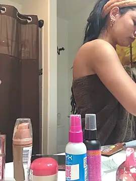Snapshot of ellianajean chatting on 27, 3, 2026 ellianajean online show from 27, 3, 2026