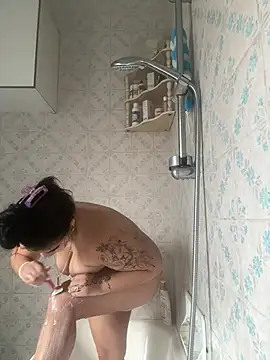 Aloyenita online show from 9, 3, 2026