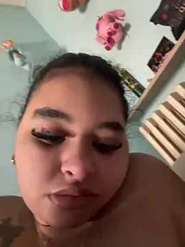 Aloyenita online show from 6, 2, 2026