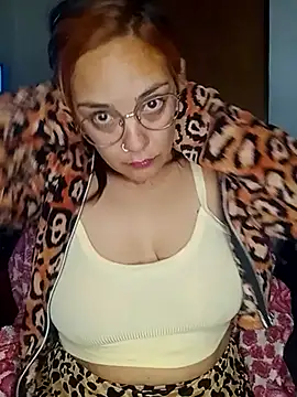 Snapshot of kuramaqueen chatting on 7, 7, 2026 kuramaqueen online show from 7, 7, 2026