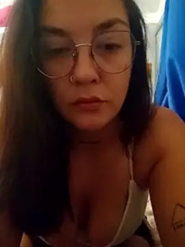 kuramaqueen online show from 5, 2, 2026