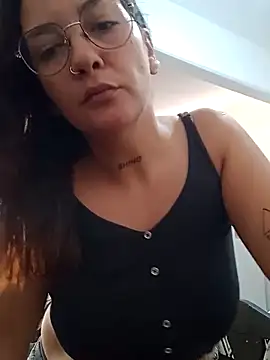 kuramaqueen online show from 7, 2, 2026