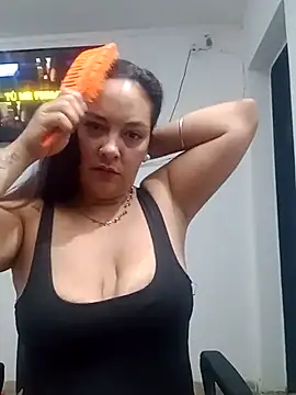 kuramaqueen online show from 1, 3, 2026