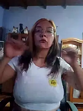 kuramaqueen online show from 4, 4, 2026