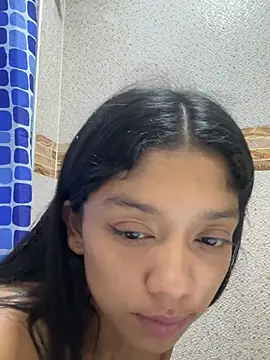 Snapshot of Vinaaly_ chatting on 8, 6, 2026 Vinaaly online show from 8, 6, 2026