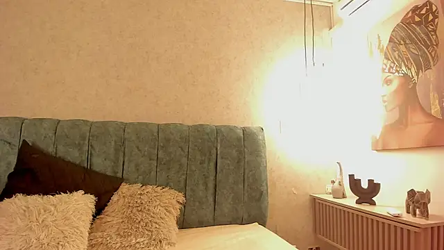 Aleera Walton online show from 6, 2, 2026