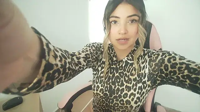 sweetlove- online show from 12, 2, 2026