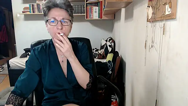 katemodel online show from 24, 10, 2025