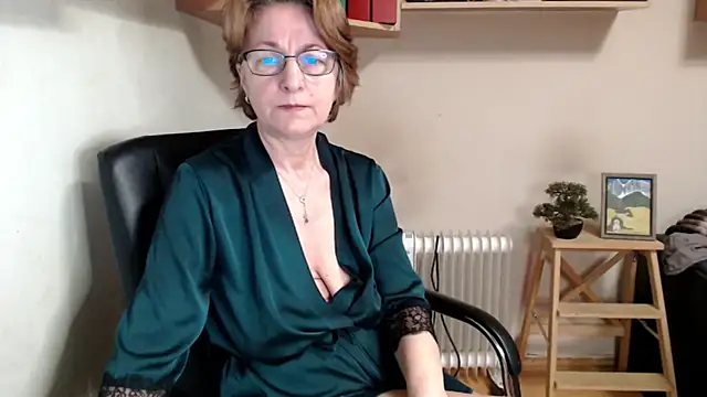 katemodel online show from 16, 4, 2026