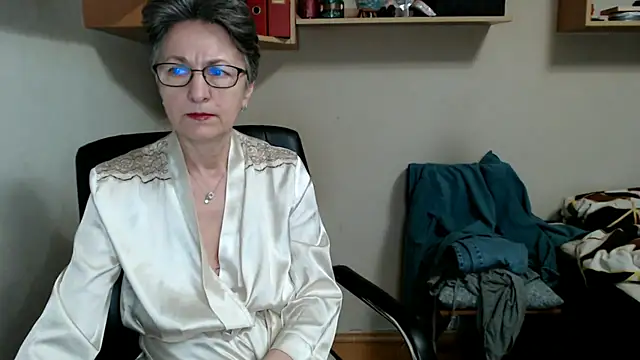 katemodel online show from 14, 11, 2025