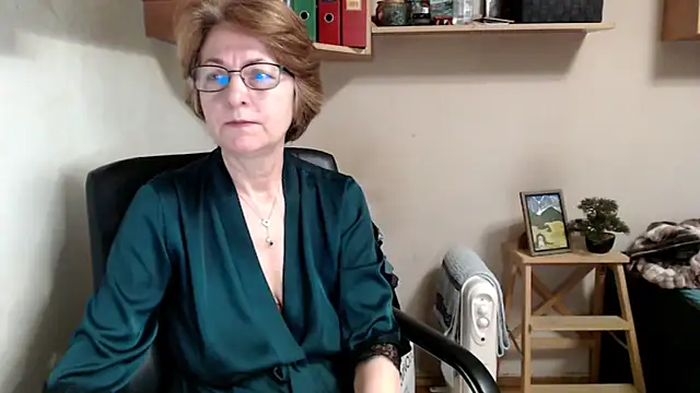 katemodel online show from 27, 3, 2026