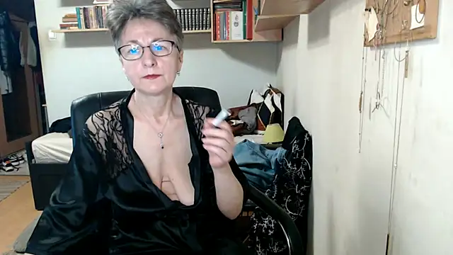 katemodel online show from 18, 10, 2025