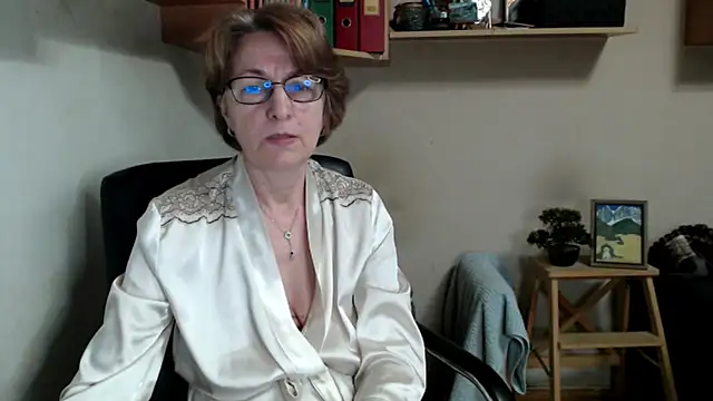 katemodel online show from 5, 4, 2026