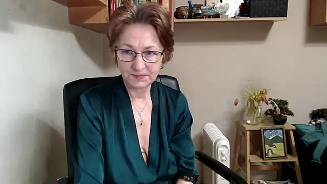 katemodel online show from 13, 2, 2026