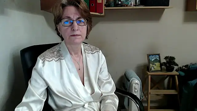 katemodel online show from 24, 3, 2026