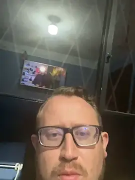 Ecuhot8976 online show from 22, 4, 2026