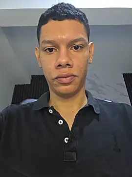Snapshot of milo_cruz_ chatting on 7, 4, 2026 milo cruz online show from 7, 4, 2026