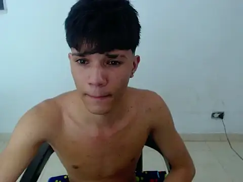 twink straight  online show from 5, 2, 2026