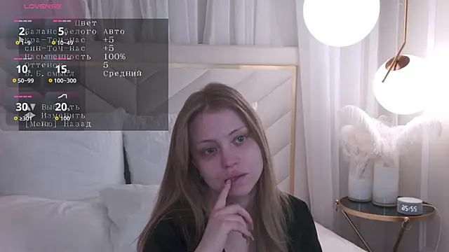 MollyHilton online show from 19, 2, 2026