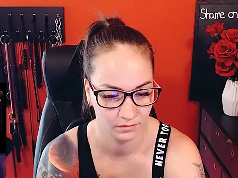 Snapshot of _MissJaneWarren_ chatting on 25, 5, 2026 MissJaneWarren online show from 25, 5, 2026