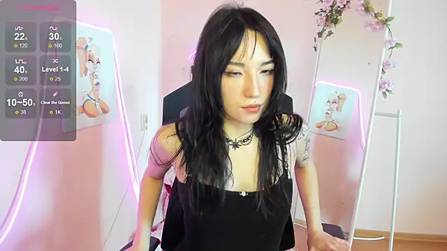 Snapshot of AliceeinWonderlanddd chatting on 6, 7, 2026 AliceeinWonderlanddd online show from 6, 7, 2026