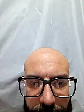 Snapshot of Robsonitj90 chatting on 14, 5, 2026 Robsonitj90 online show from 14, 5, 2026