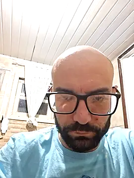 Snapshot of Robsonitj90 chatting on 15, 6, 2026 Robsonitj90 online show from 15, 6, 2026