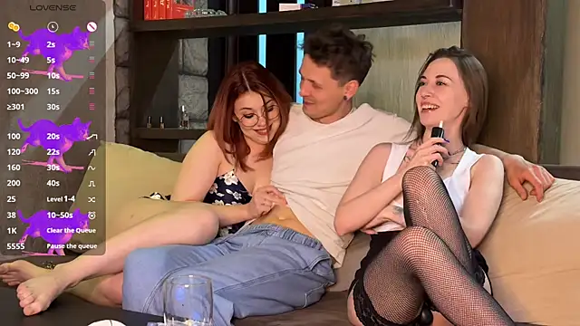 Three Some Dream online show from 21, 4, 2026
