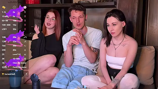 Three Some Dream online show from 2, 5, 2026