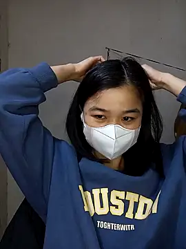 Daisy-lusia2026 online show from 13, 3, 2026