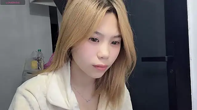 Snapshot of F-Qing chatting on 8, 3, 2026 F-Qing online show from 8, 3, 2026