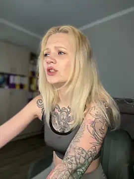 BlondeDoll  online show from 27, 2, 2026