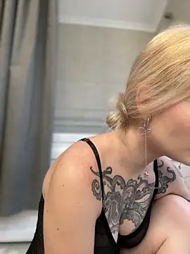 BlondeDoll  online show from 6, 3, 2026