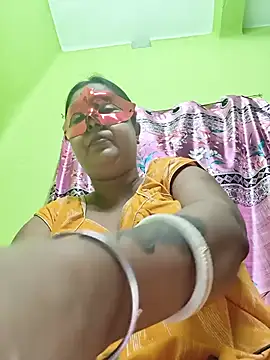Snapshot of mahi893 chatting on 18, 6, 2026 mahi893 online show from 18, 6, 2026