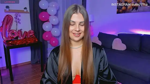 CutieLui  online show from 10, 2, 2026