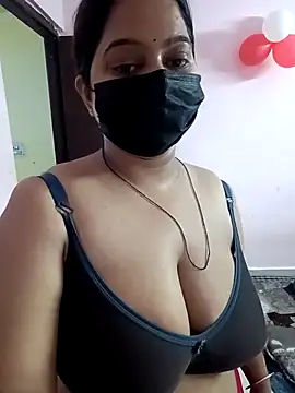 Aliya Hott online show from 30, 6, 2026