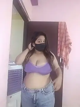 Snapshot of Aliya_Hott chatting on 17, 5, 2026 Aliya Hott online show from 17, 5, 2026