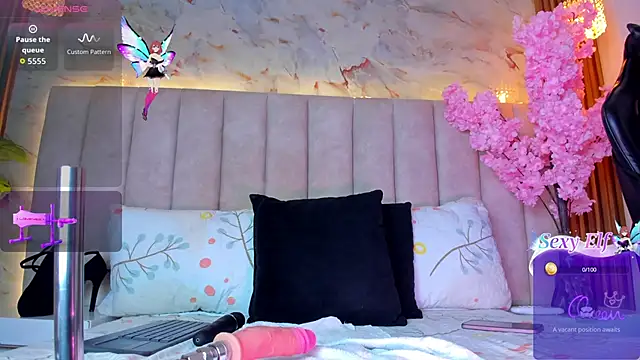 PixzyMartinez online show from 10, 6, 2026