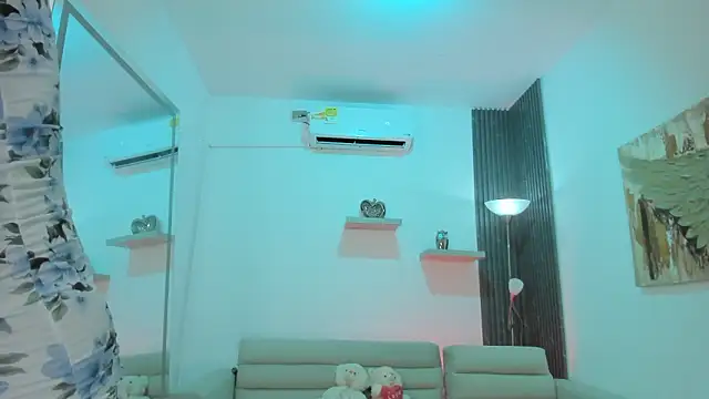 TAHIELA  online show from 3, 2, 2026