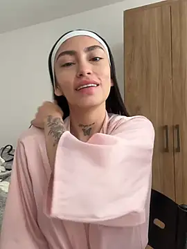Bonny Eva online show from 3, 7, 2026
