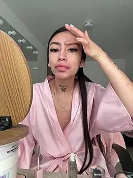 Bonny Eva online show from 17, 6, 2026