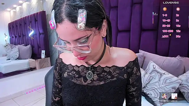 crystalstonee online show from 11, 2, 2026