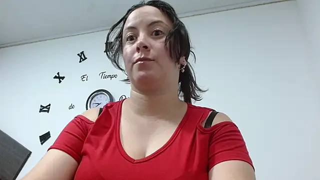 Snapshot of ElaMurray02 chatting on 10, 2, 2026 ElaMurray02 online show from 10, 2, 2026