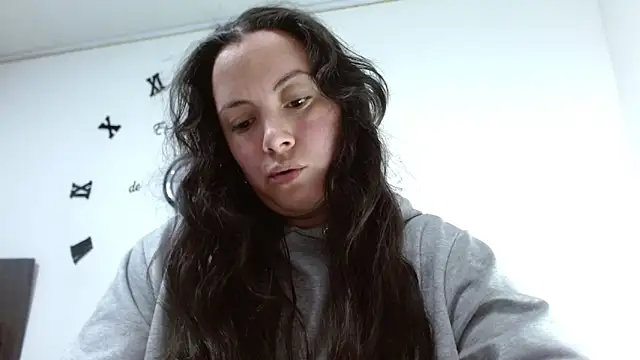 Snapshot of ElaMurray02 chatting on 4, 2, 2026 ElaMurray02 online show from 4, 2, 2026