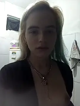 Luanatrans15 online show from 8, 4, 2026