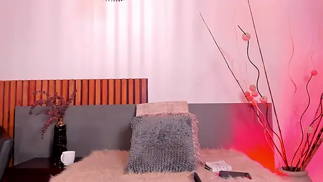 AylaStone online show from 9, 3, 2026