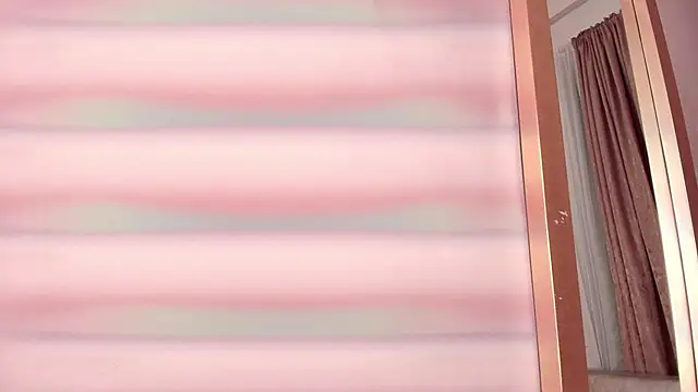 AnnaBroooks online show from 9, 4, 2026