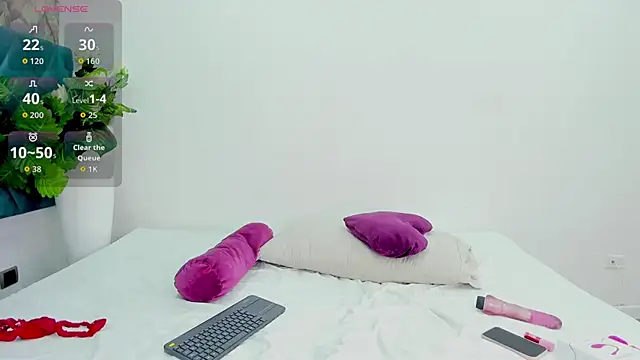 SamantthaRosxe online show from 5, 4, 2026