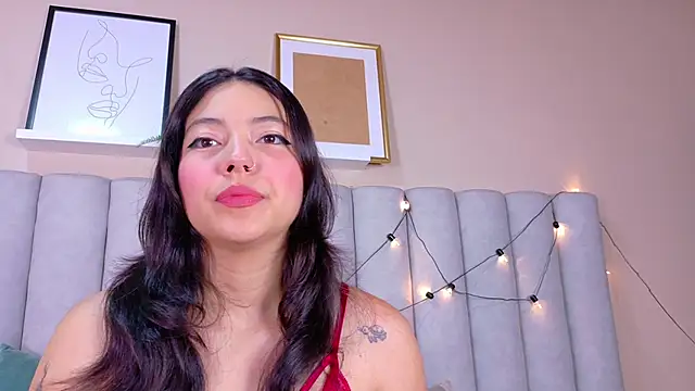 AnnieRouse   online show from 12, 4, 2026